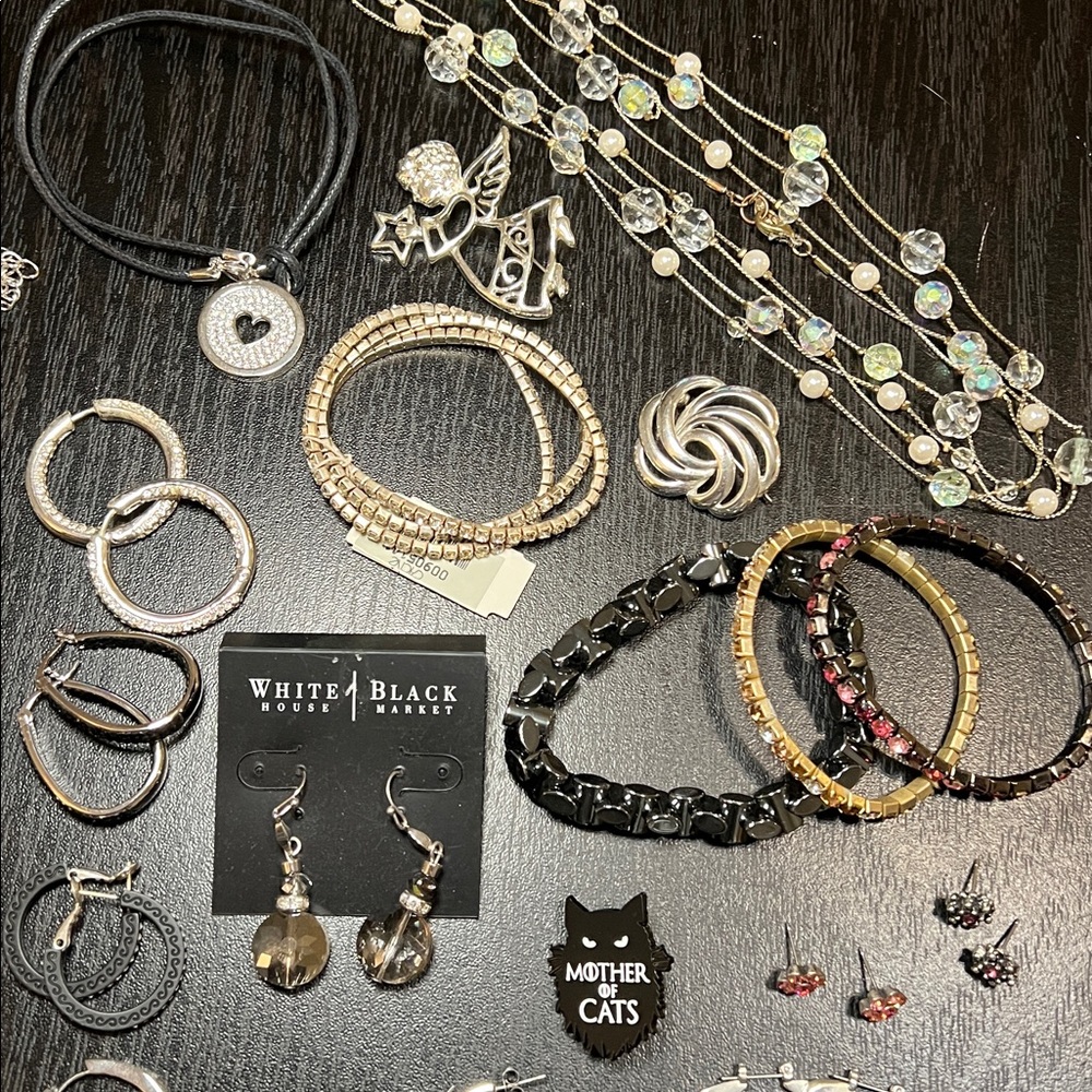 Vintage to Modern Estate Jewelry Lot - Picture 5 of 13